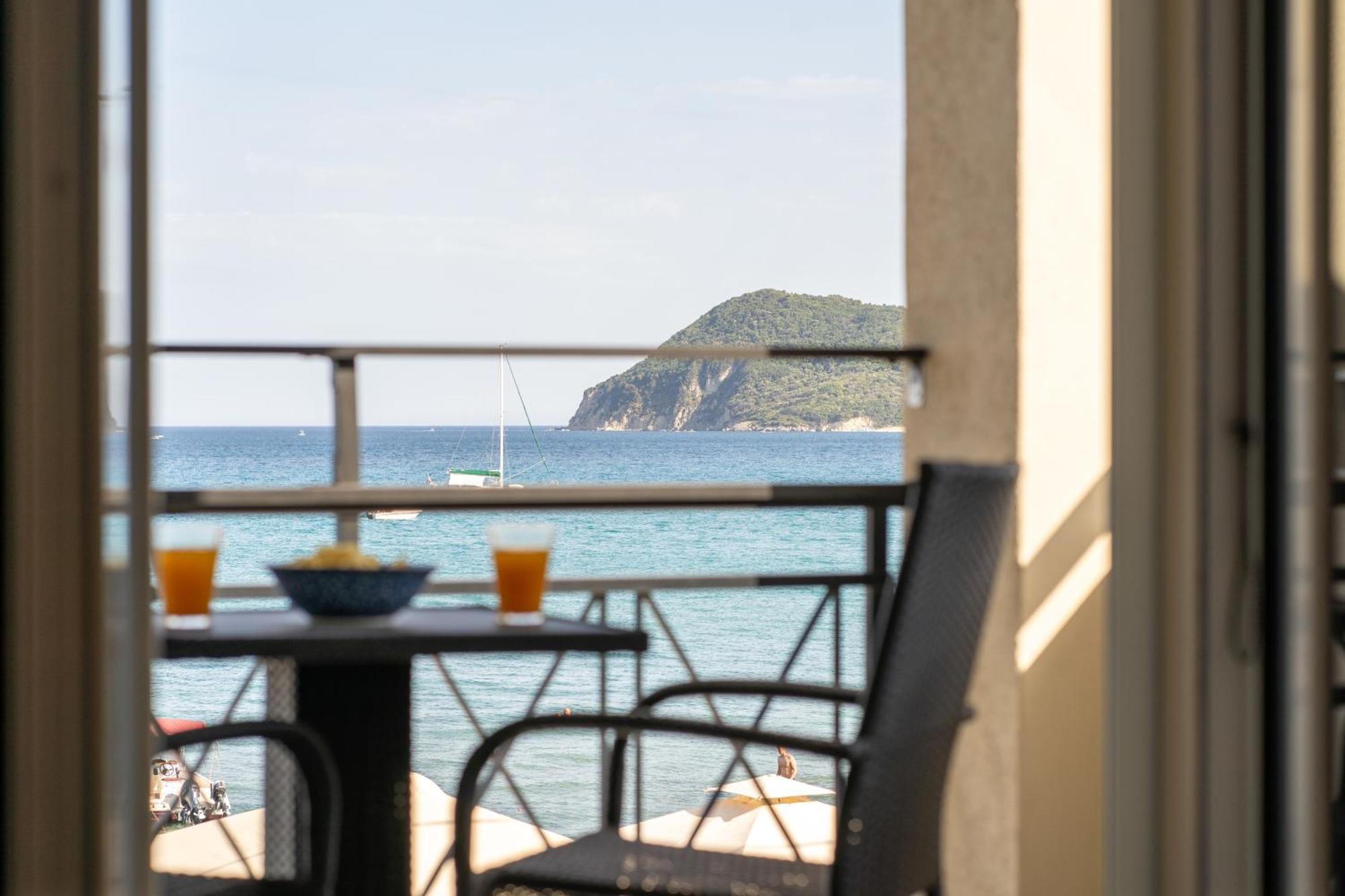 George Beachfront Apartments Lithakia  Стая снимка