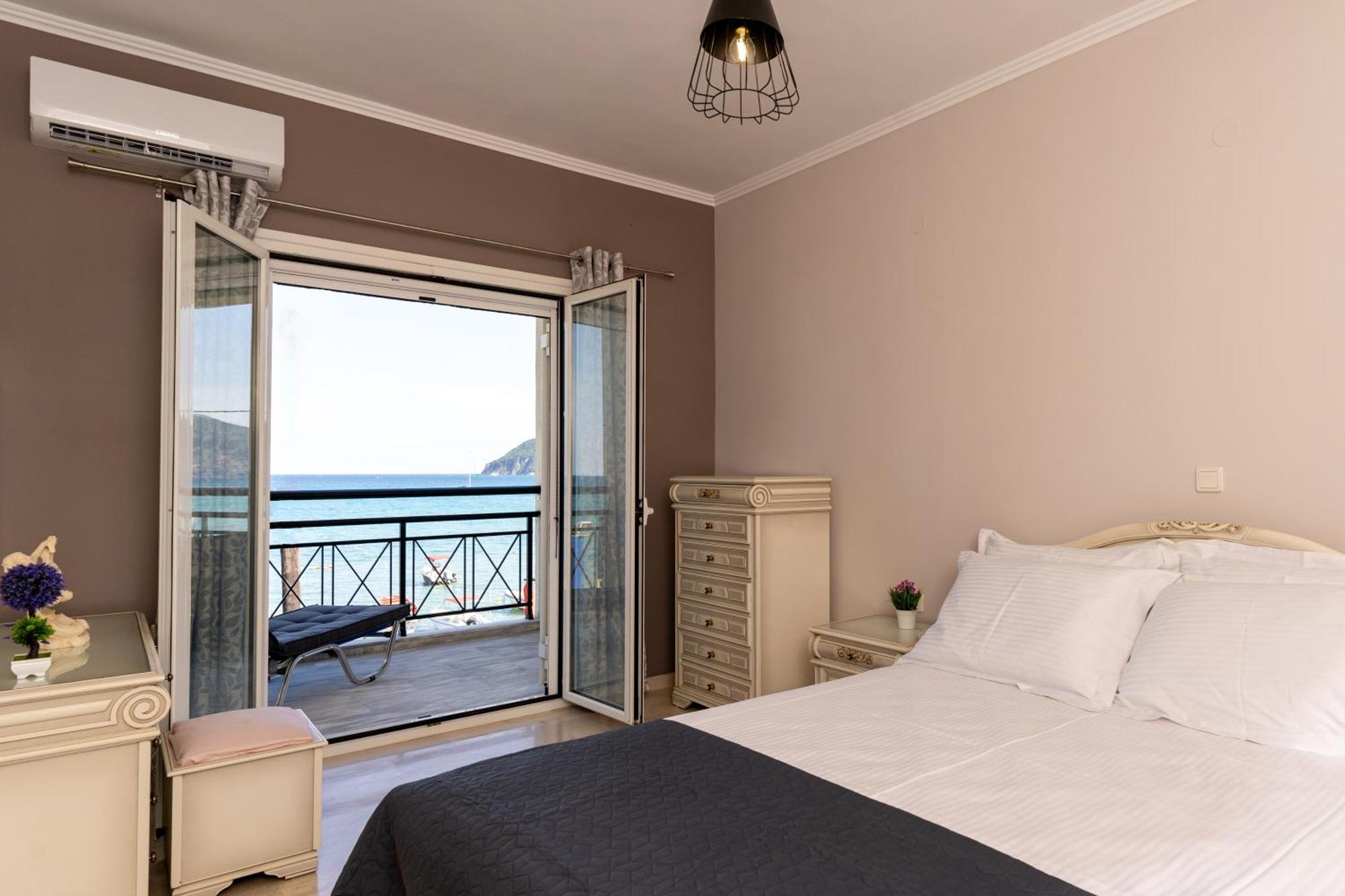 George Beachfront Apartments Lithakia  Стая снимка