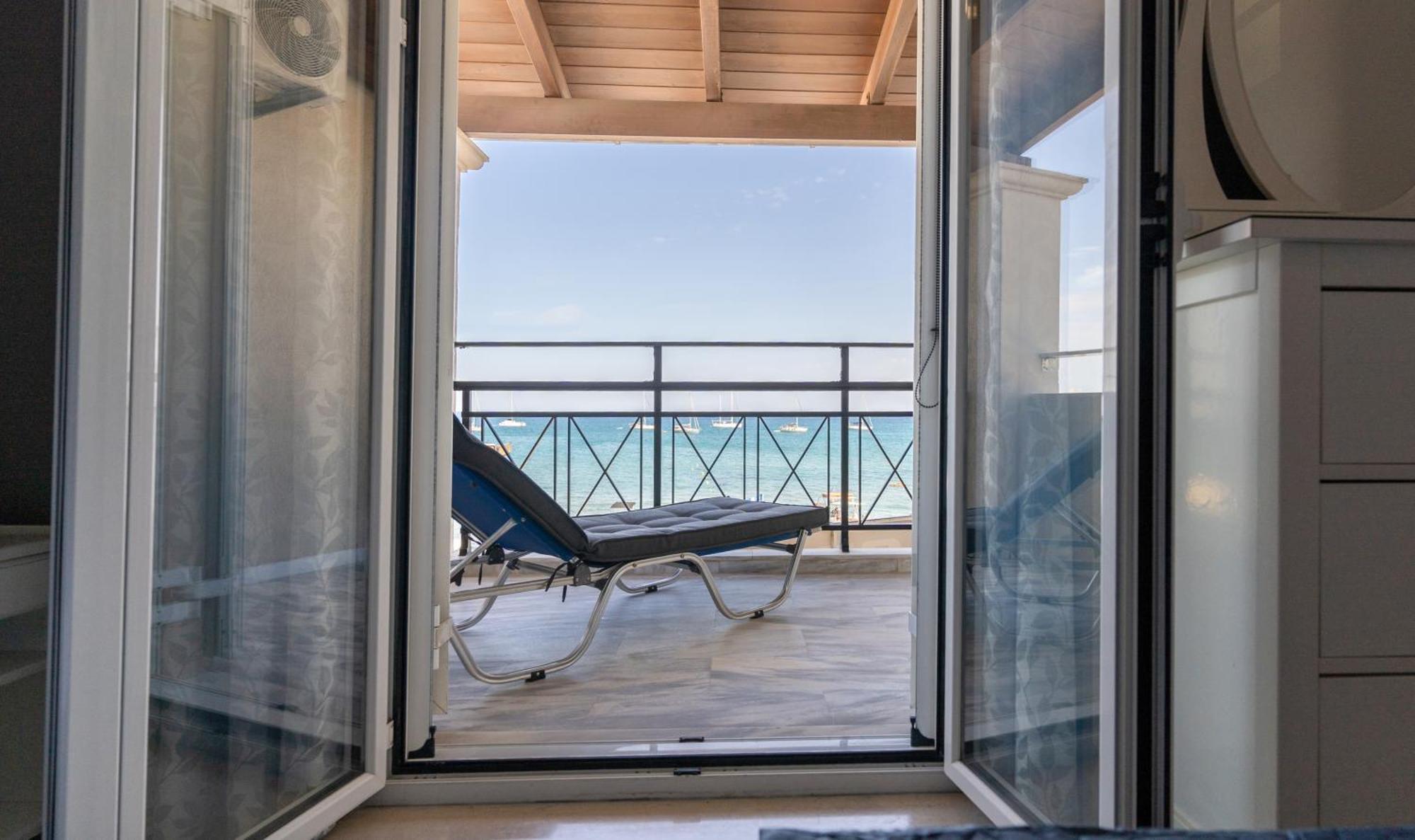 George Beachfront Apartments Lithakia  Стая снимка