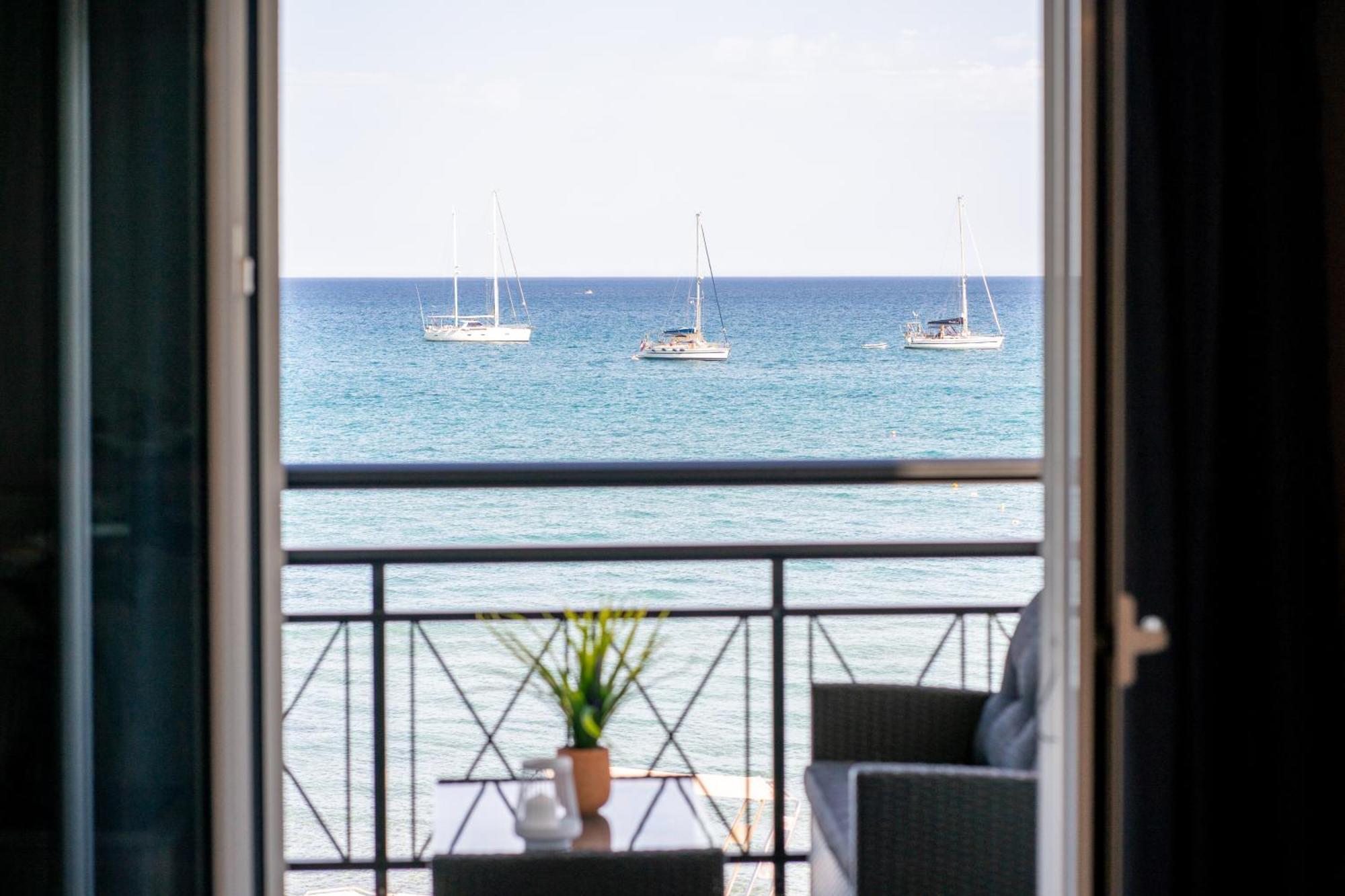 George Beachfront Apartments Lithakia  Стая снимка