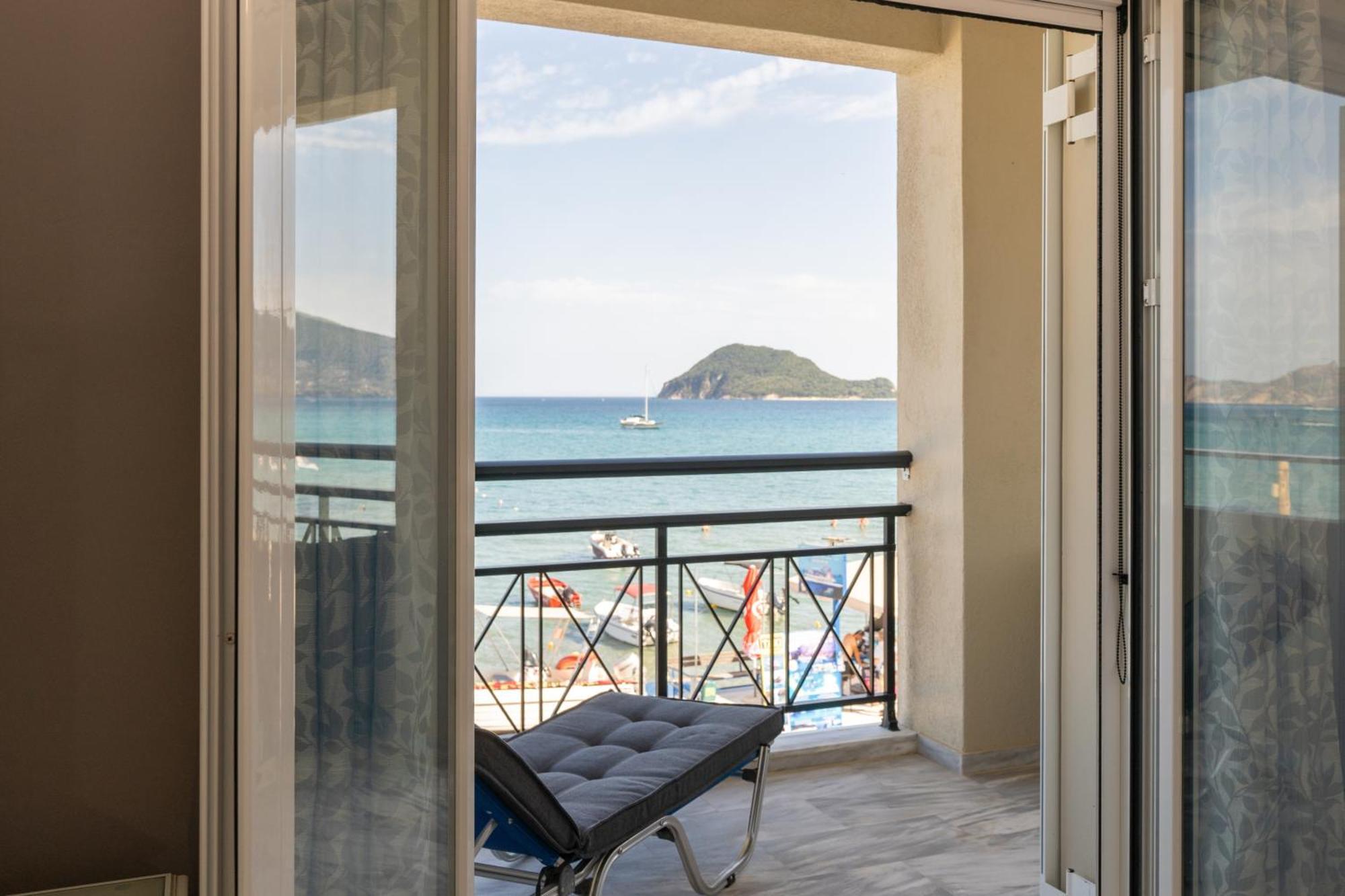 George Beachfront Apartments Lithakia  Стая снимка