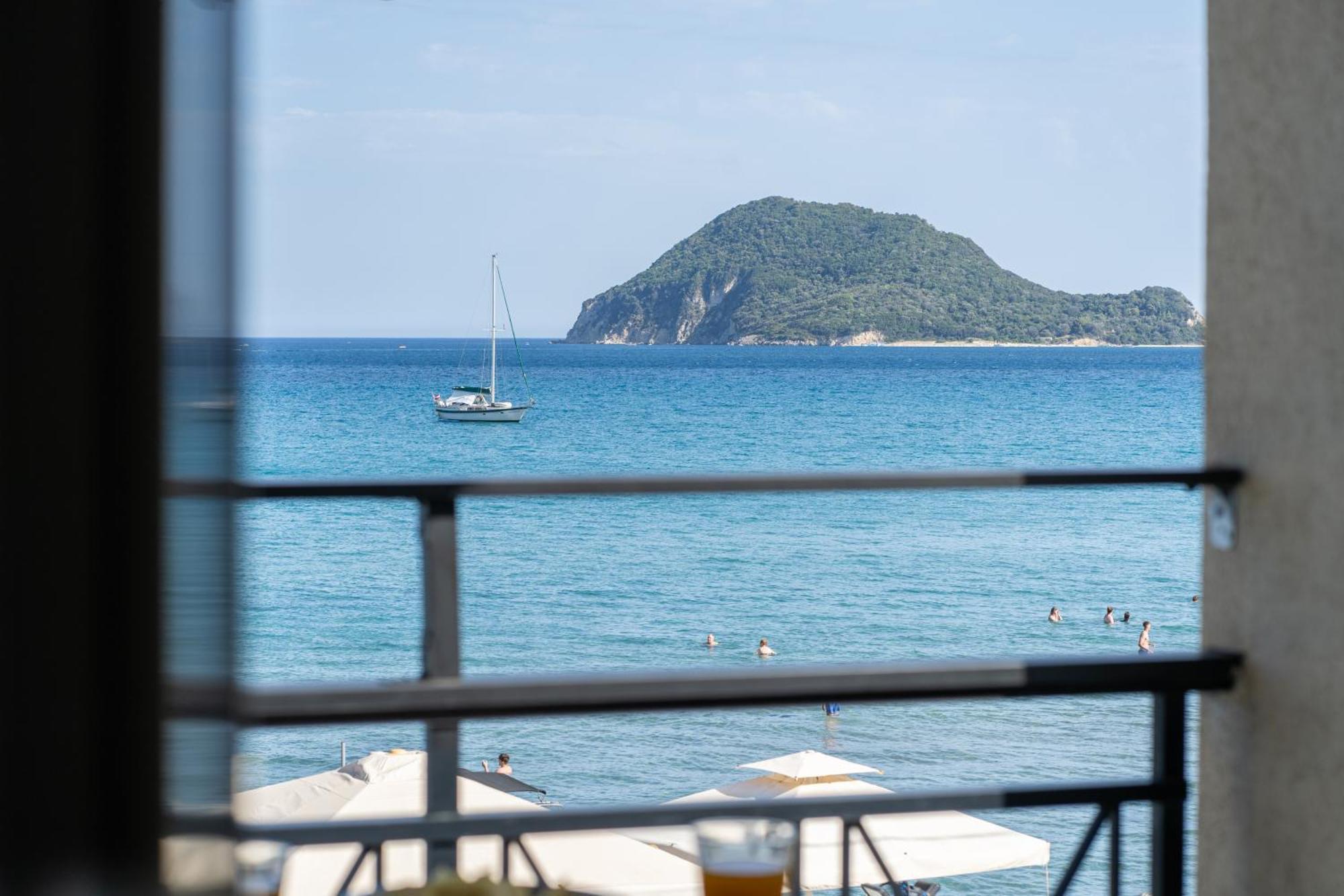 George Beachfront Apartments Lithakia  Стая снимка