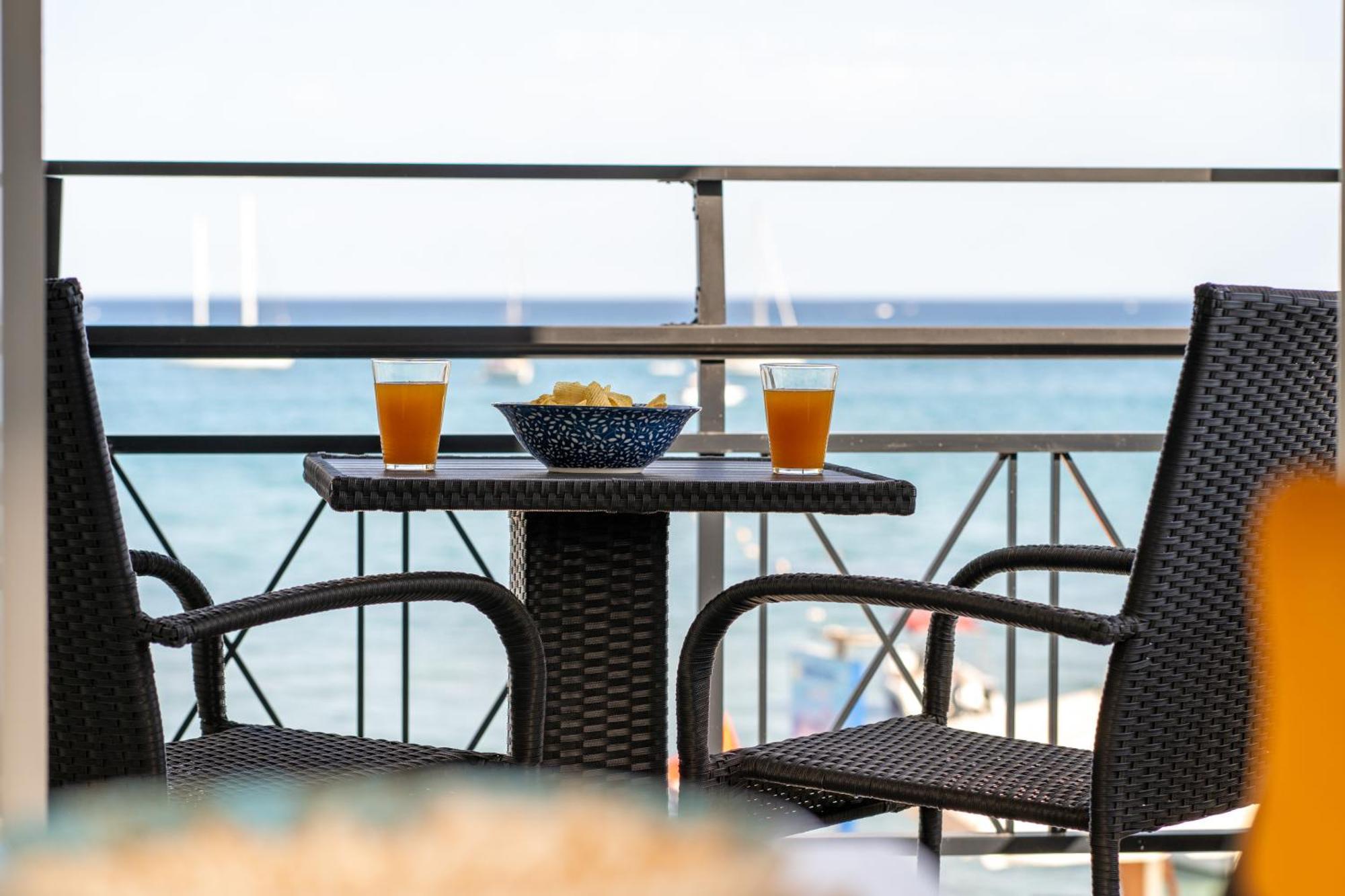 George Beachfront Apartments Lithakia  Стая снимка