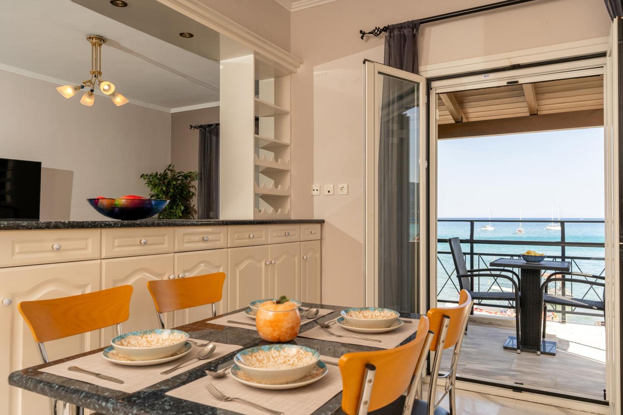 George Beachfront Apartments Lithakia  Стая снимка